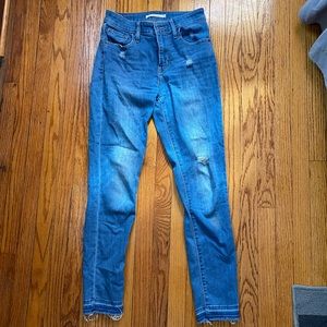 Levi’s High Rise 721 Skinny Jeans